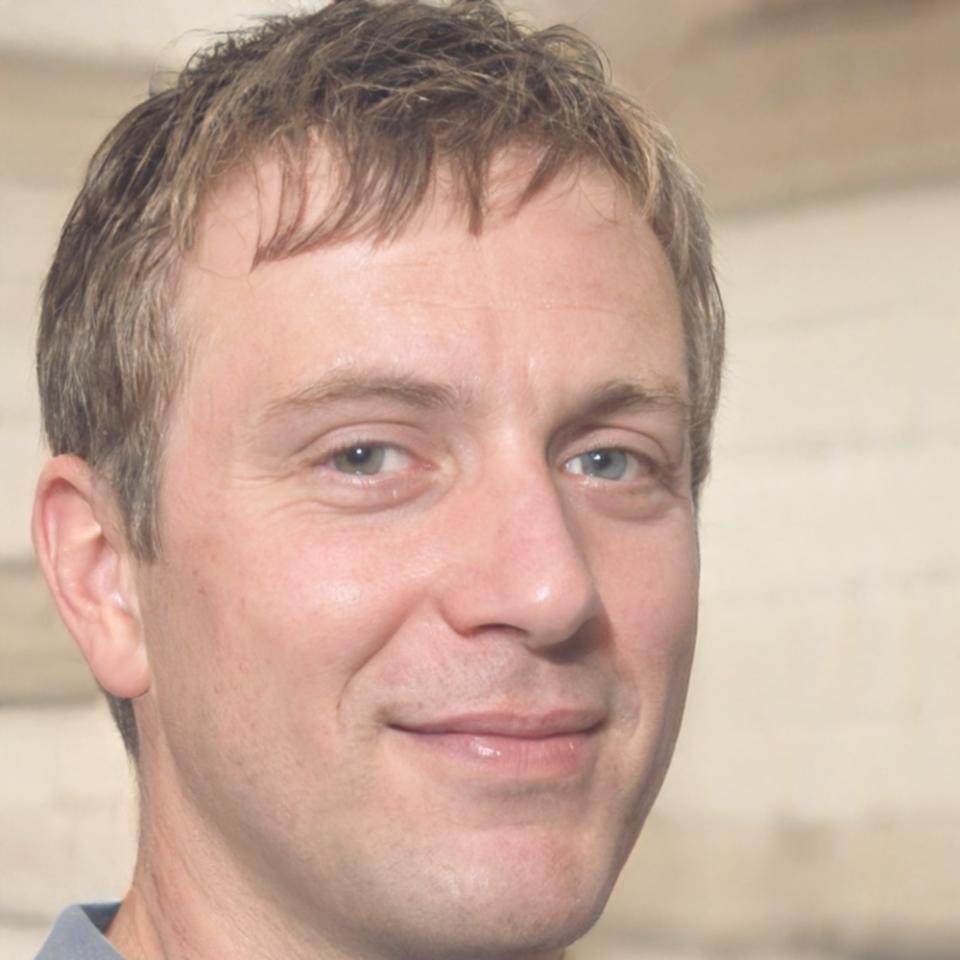 Borja Santacruz, director de operaciones de empresa de logística en Valencia